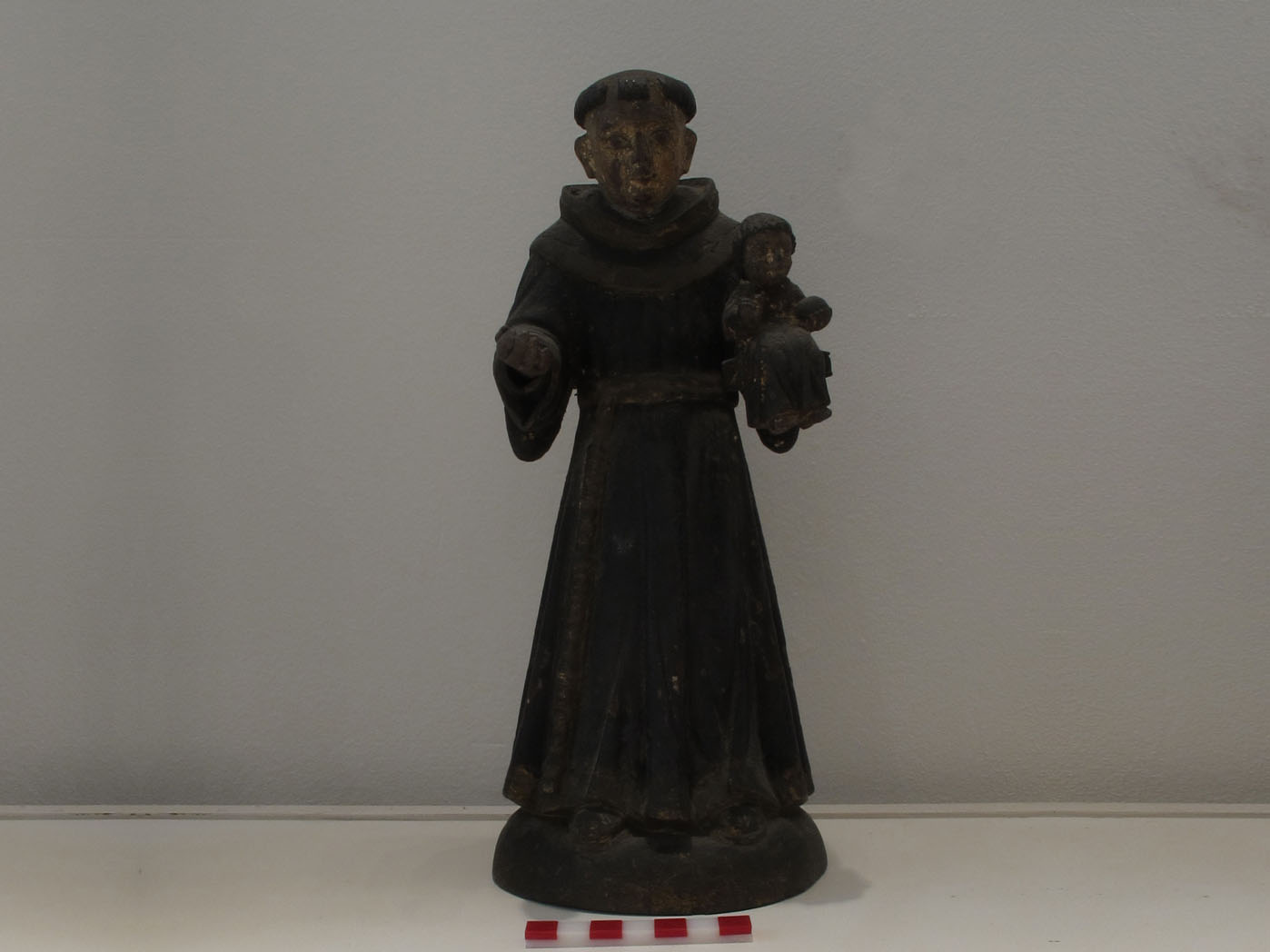 San Antonio con niño (1609-1810 d.C.)